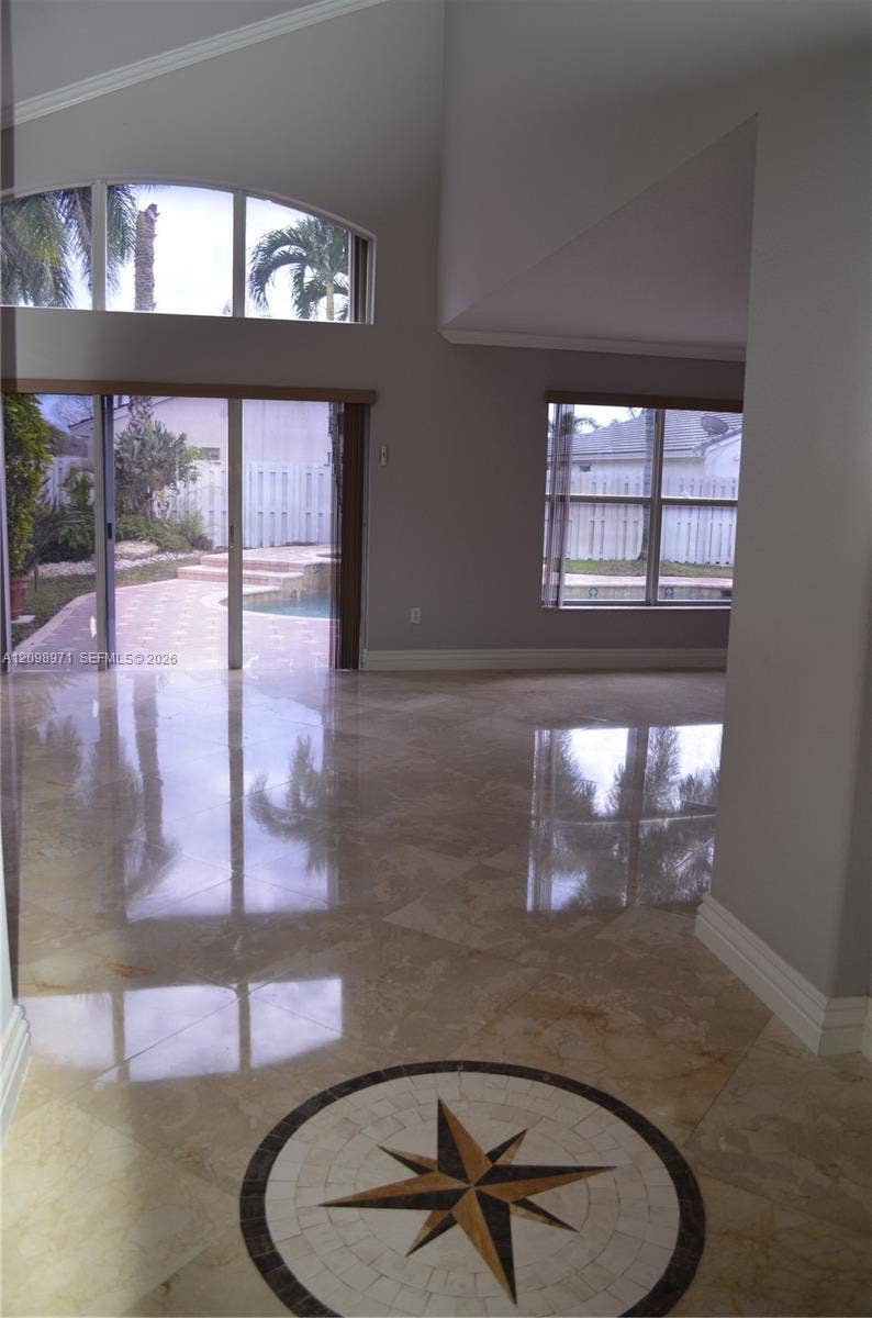Pembroke Pines, FL 33029 Photo 27