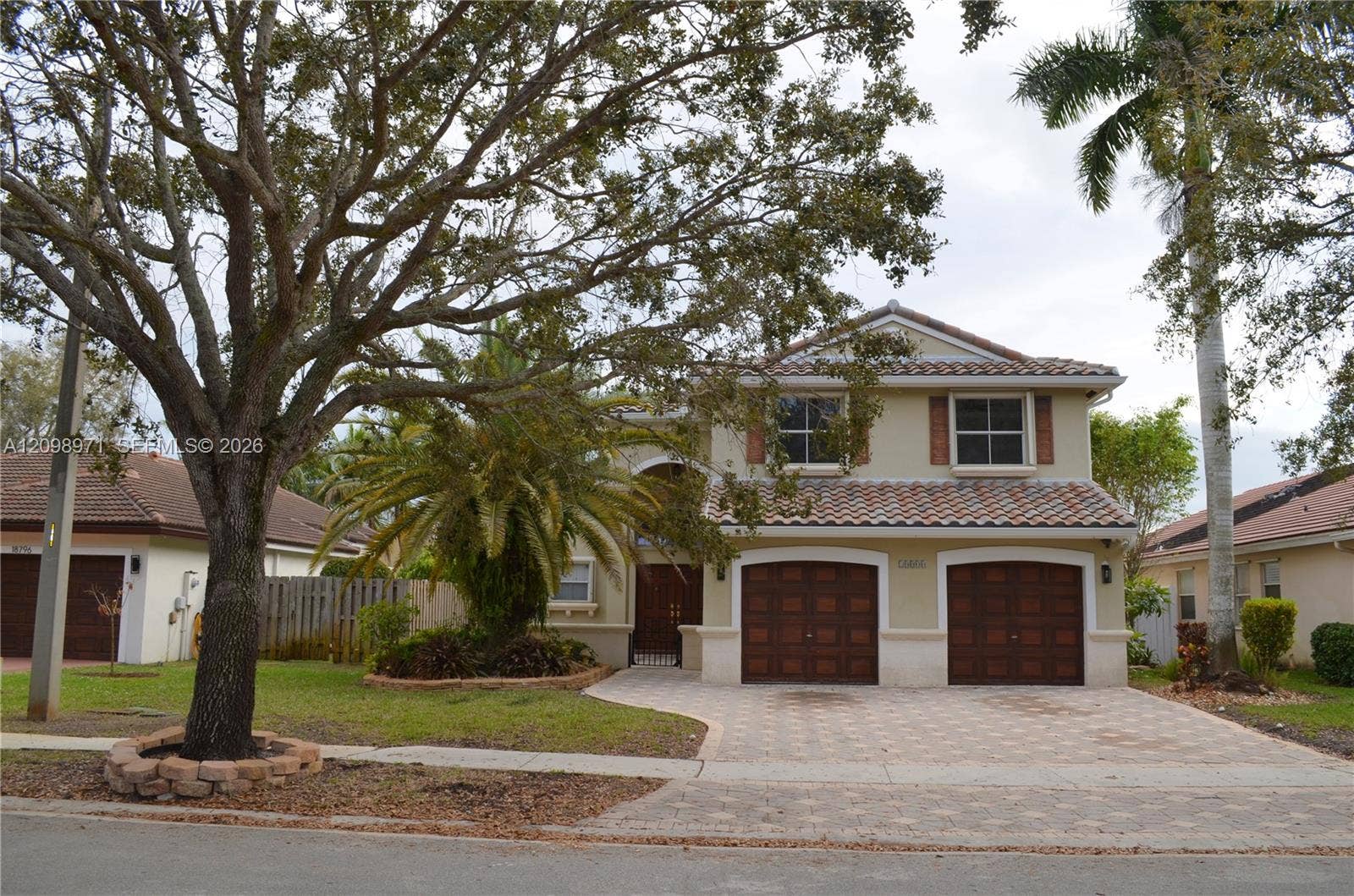 Pembroke Pines, FL 33029 Photo 1