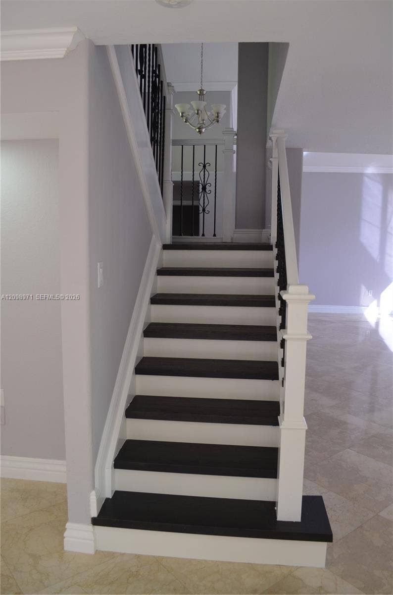 Pembroke Pines, FL 33029 Photo 11