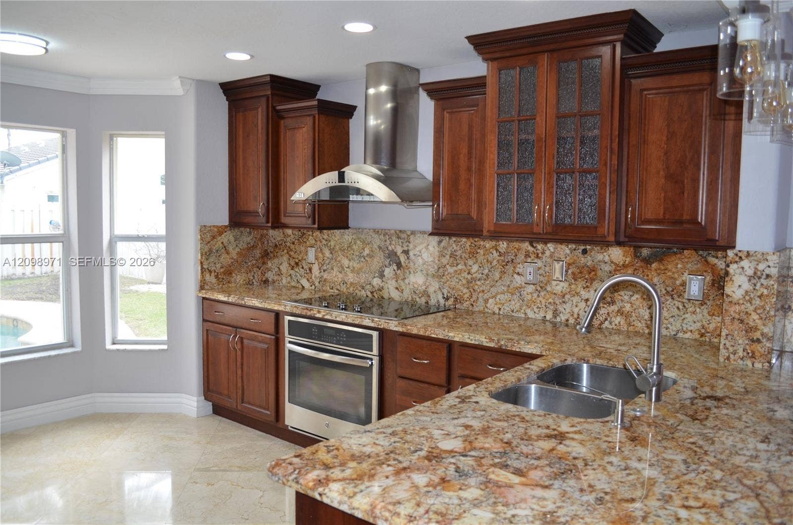 Pembroke Pines, FL 33029 Photo 9