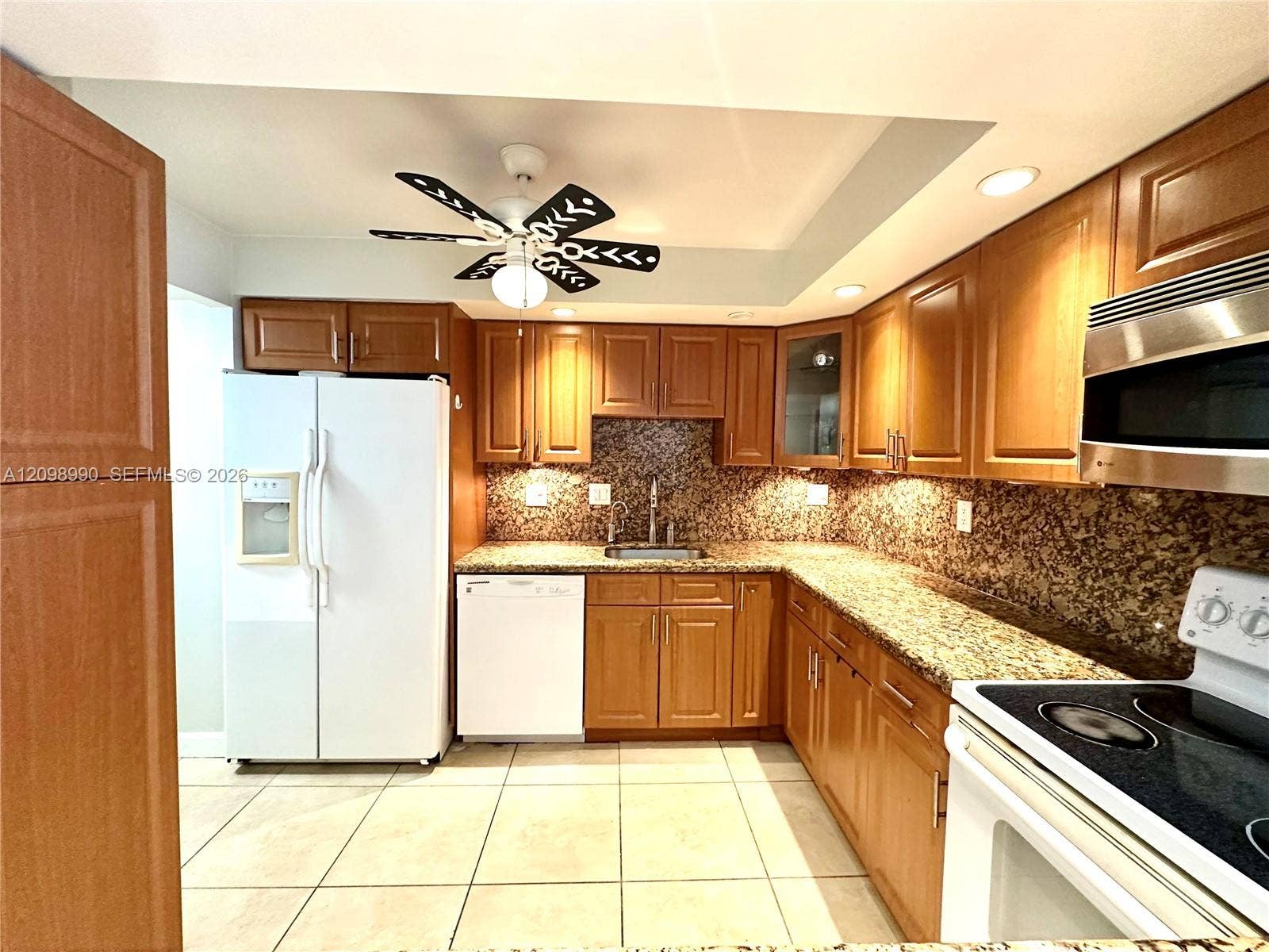 2101 Atlantic Shores Boulevard, #408, Hallandale Beach, Hallandale Beach, FL 33009 Photo 2
