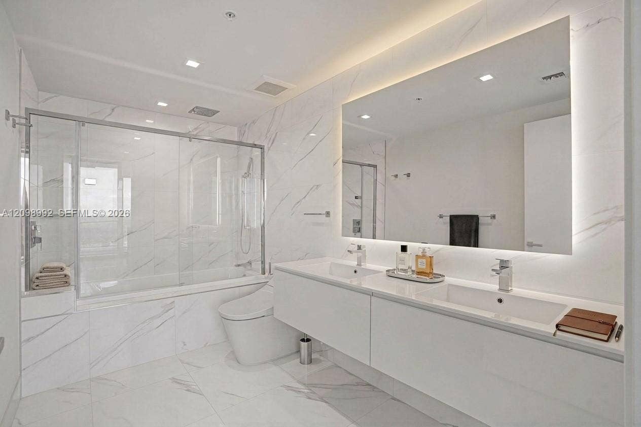 1170 E Hallandale Beach Boulevard, #1003, Hallandale Beach, Hallandale Beach, FL 33009 Photo 4