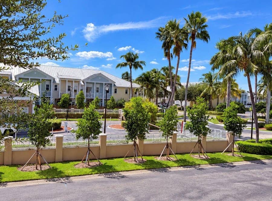 Property photo for 10711 NW 75th Lane, Doral, FL