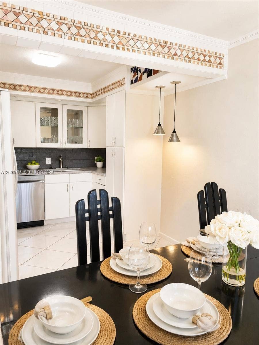 2050 Newcastle C, #2050 C, Boca Raton, FL 33434 Photo 2