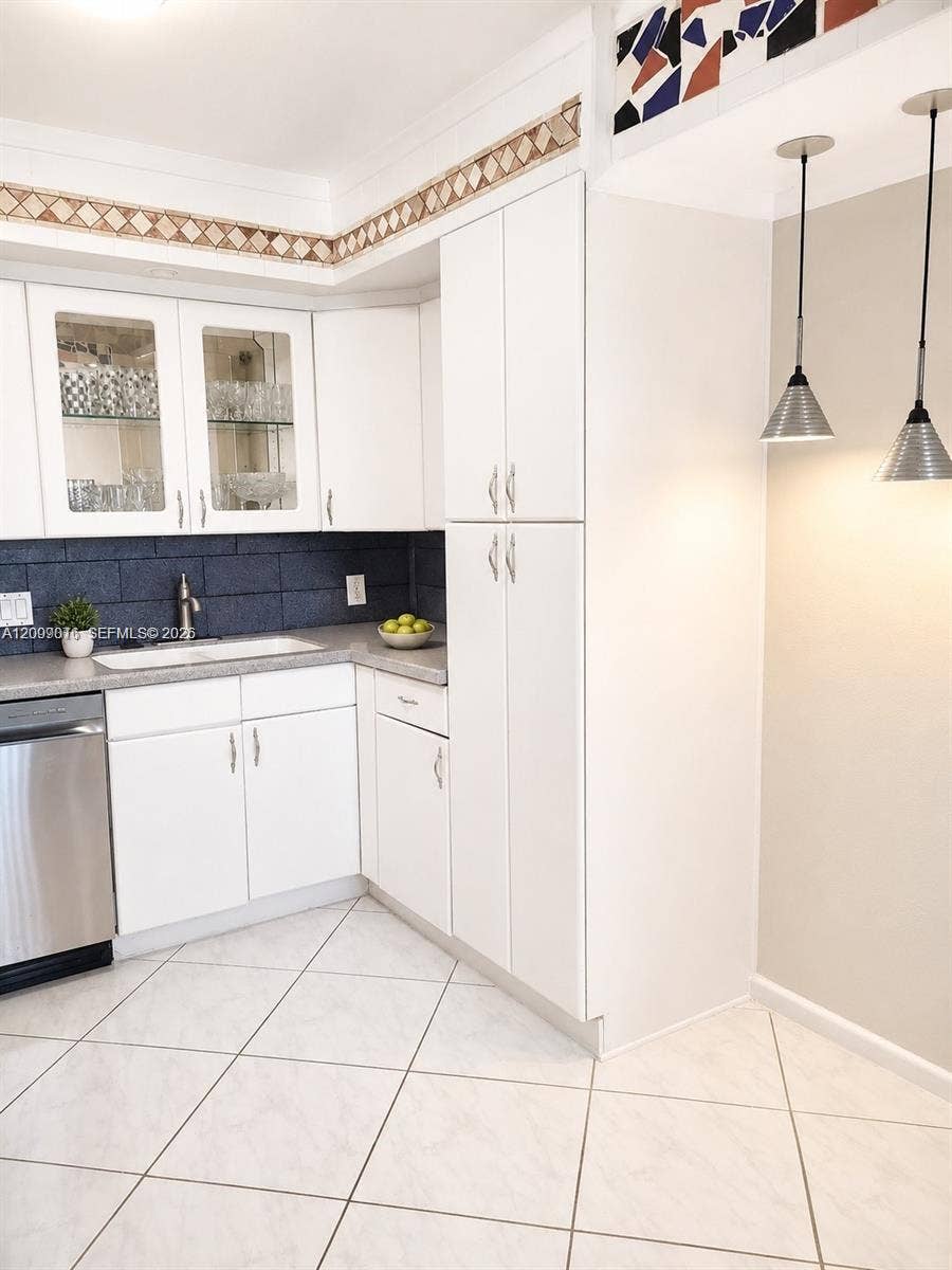 2050 Newcastle C, #2050 C, Boca Raton, FL 33434 Photo 4