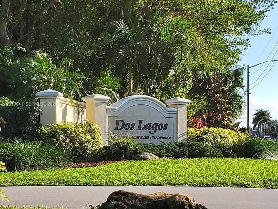 Property photo for 16 Via De Casas Sur, #201, Boynton Beach, FL