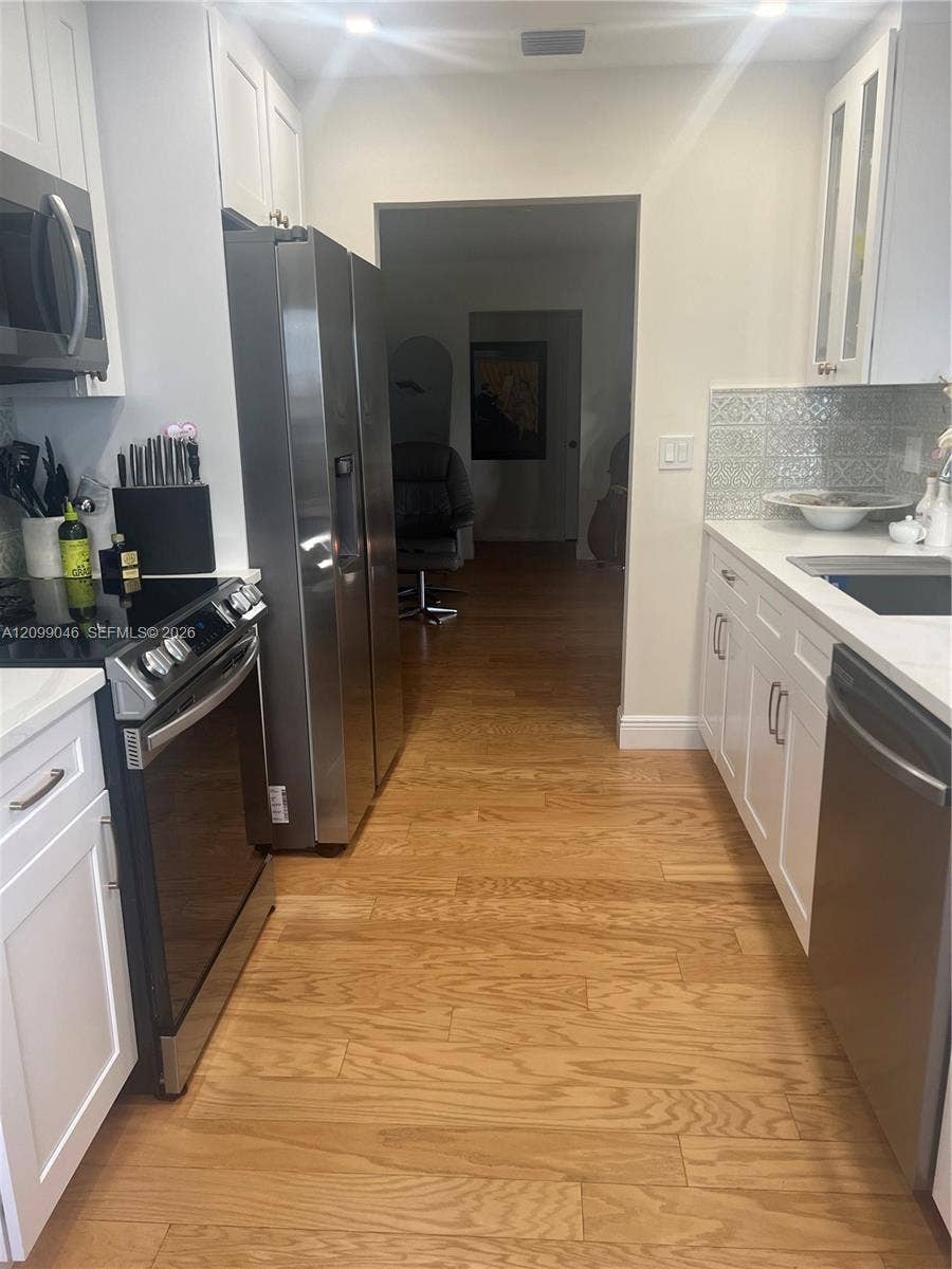8221 NW 14th Street, Plantation, FL 33322 Photo 5