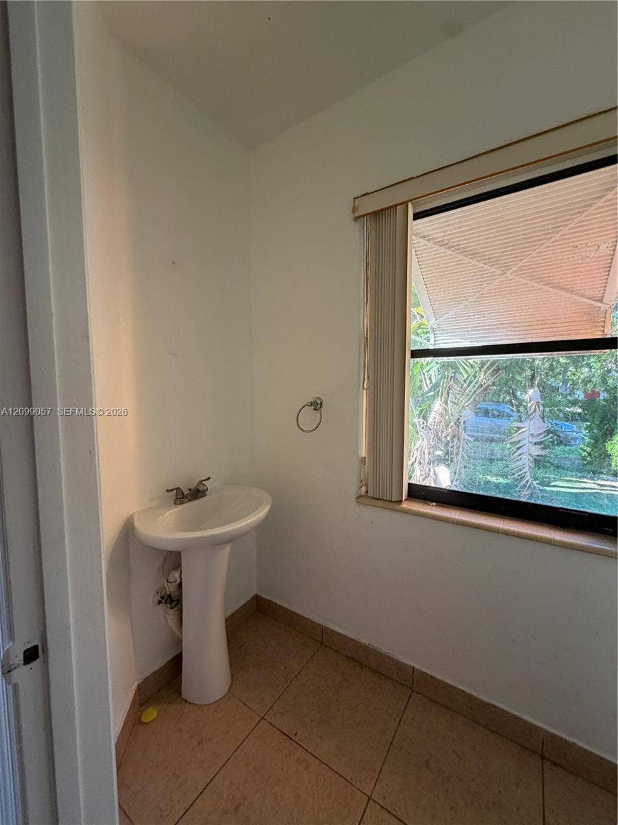 1932 Adams Street, Hollywood, FL 33020 Photo 6