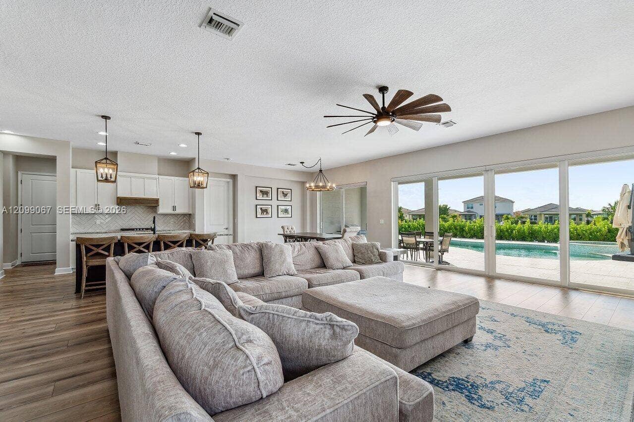 15962 Wildflower Court, Palm Beach, FL 33470 Photo 23