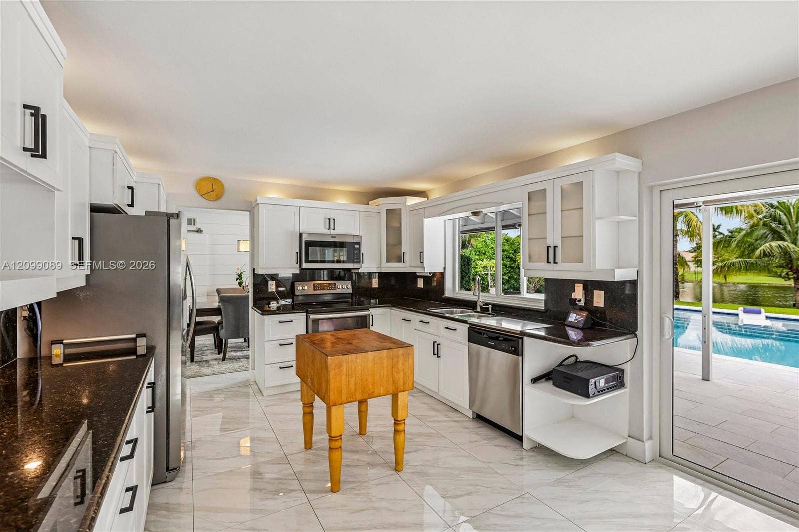 5821 Hawkes Bluff Avenue, Davie, FL 33331 Photo 19