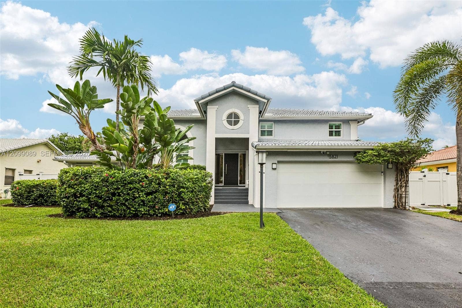 5821 Hawkes Bluff Avenue, Davie, FL 33331 Photo 2
