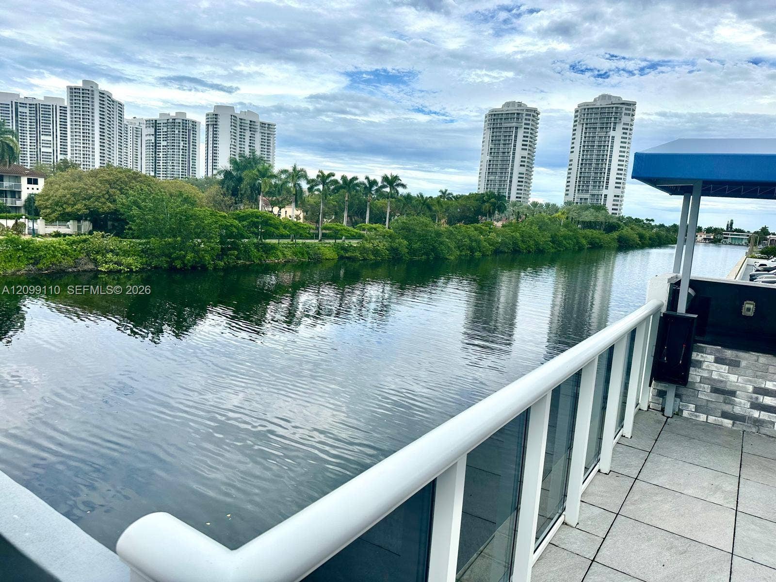 3675 N Country Club Drive, #1504, Aventura, Aventura, FL 33180 RIVER VIEW