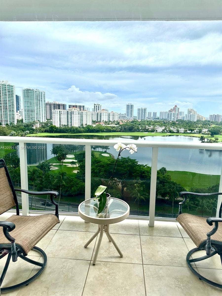 3675 N Country Club Drive, #1504, Aventura, Aventura, FL 33180 Photo 14
