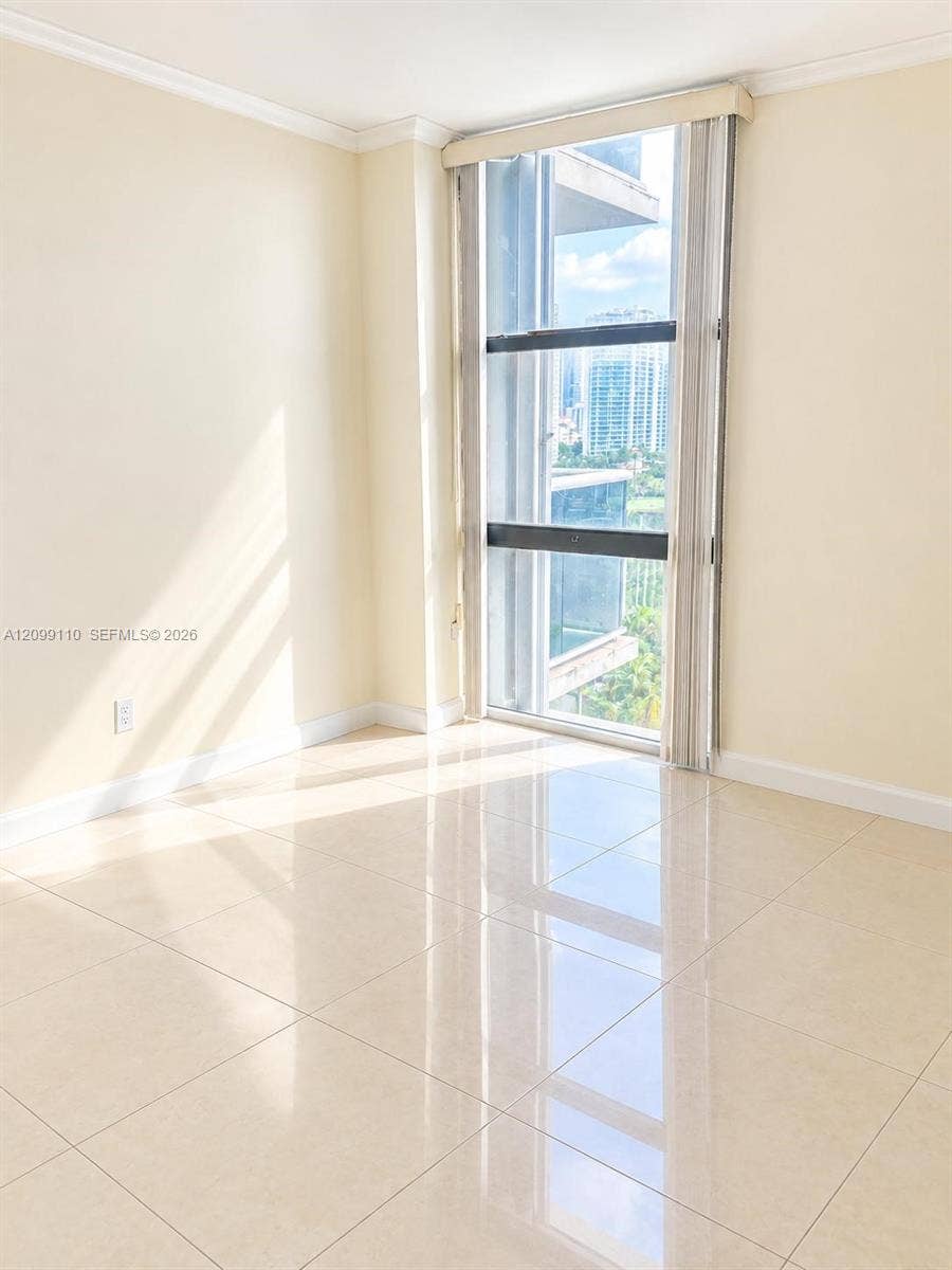 3675 N Country Club Drive, #1504, Aventura, Aventura, FL 33180 Photo 4