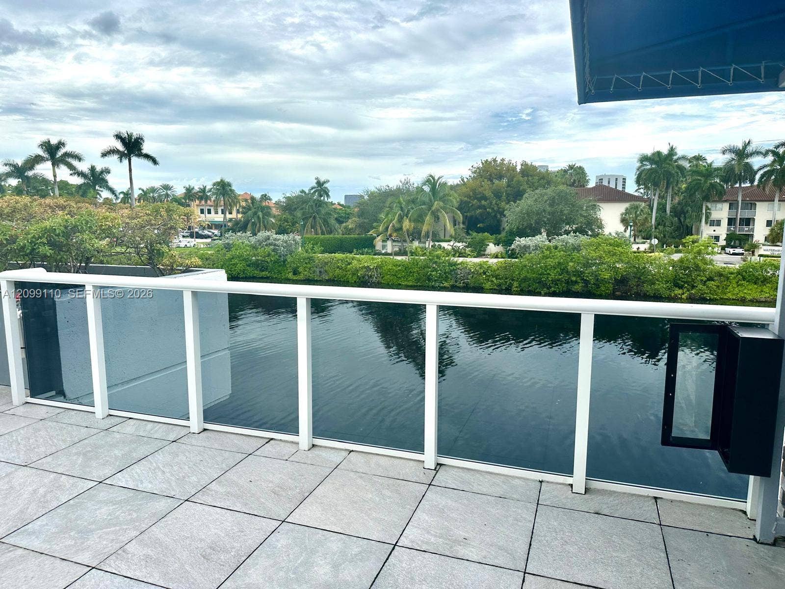 3675 N Country Club Drive, #1504, Aventura, Aventura, FL 33180 RIVER VIEW