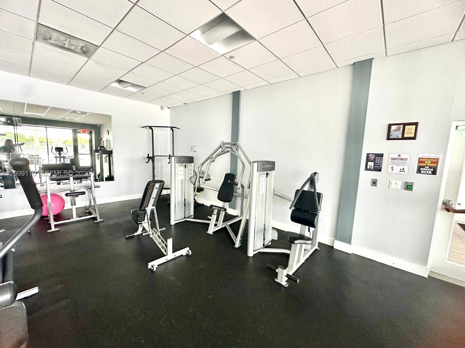 3675 N Country Club Drive, #1504, Aventura, Aventura, FL 33180 Photo 29