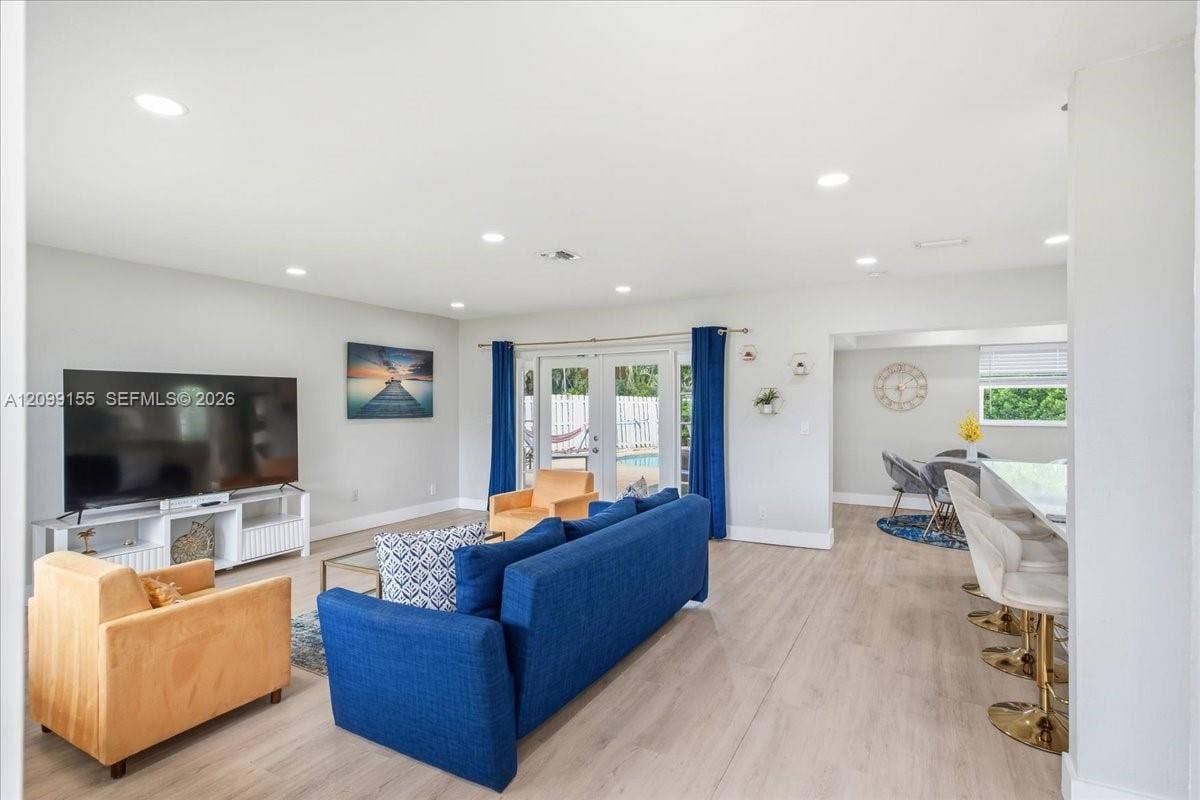 1612 NW 10th Avenue, Fort Lauderdale, FL 33311 Photo 6