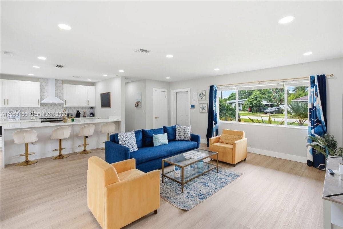 1612 NW 10th Avenue, Fort Lauderdale, FL 33311 Photo 8