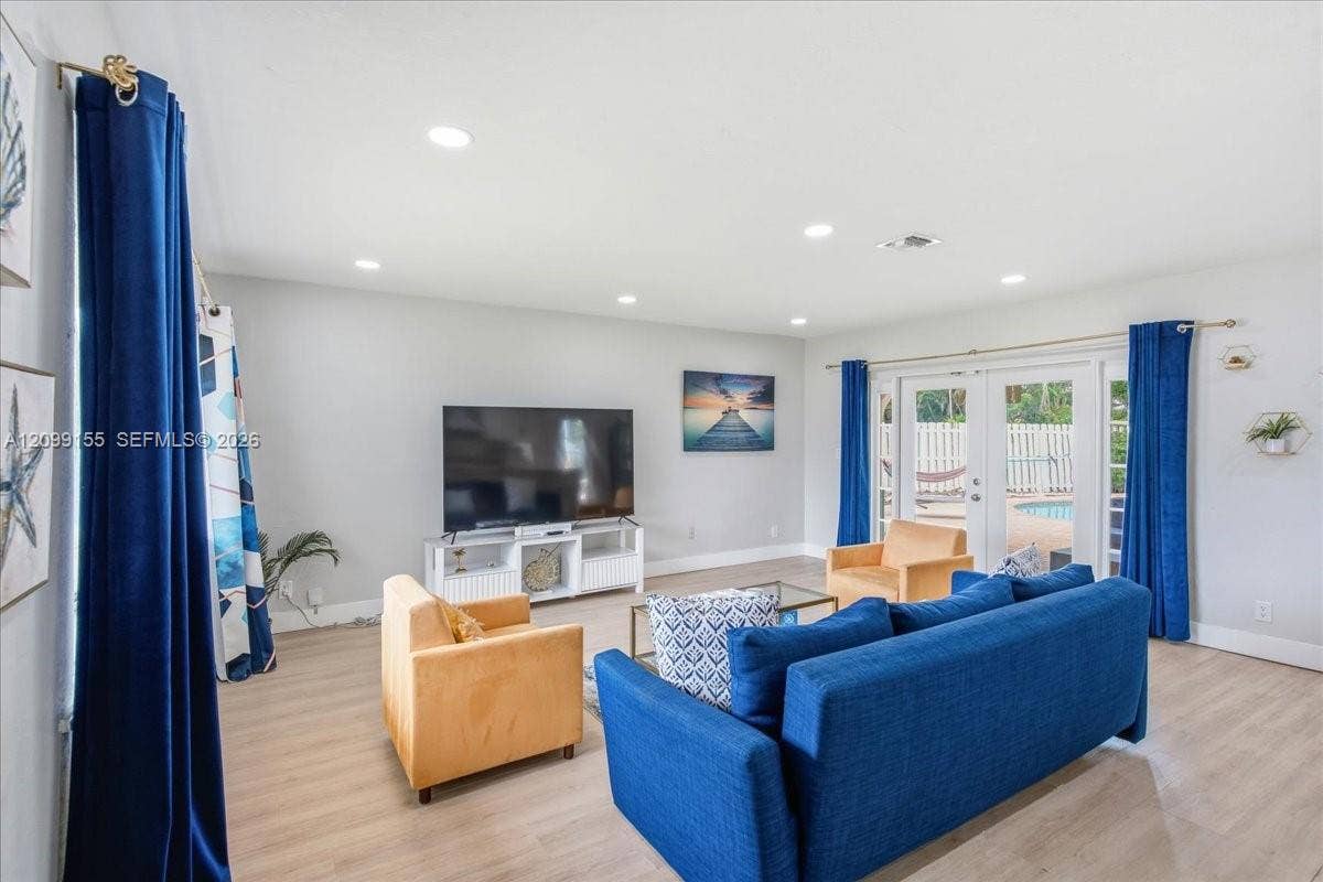 1612 NW 10th Avenue, Fort Lauderdale, FL 33311 Photo 5