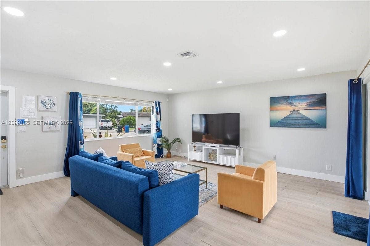 1612 NW 10th Avenue, Fort Lauderdale, FL 33311 Photo 7