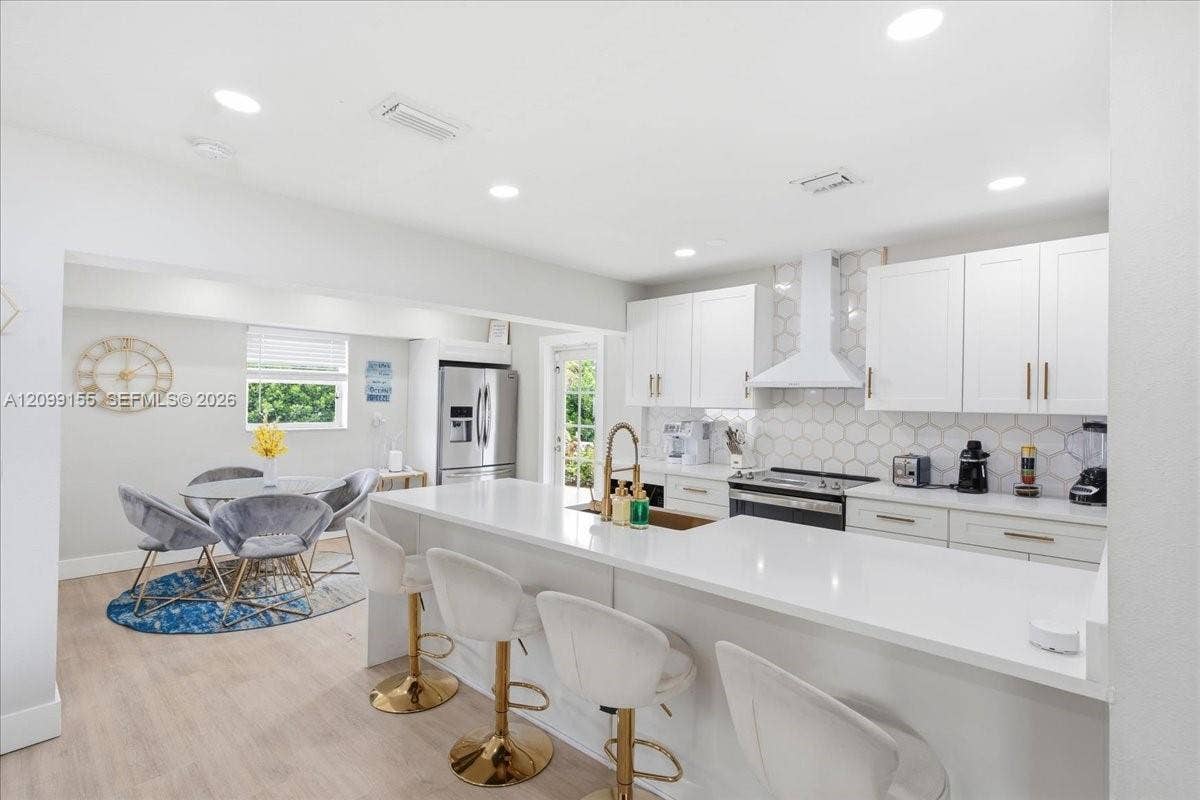 1612 NW 10th Avenue, Fort Lauderdale, FL 33311 Photo 3