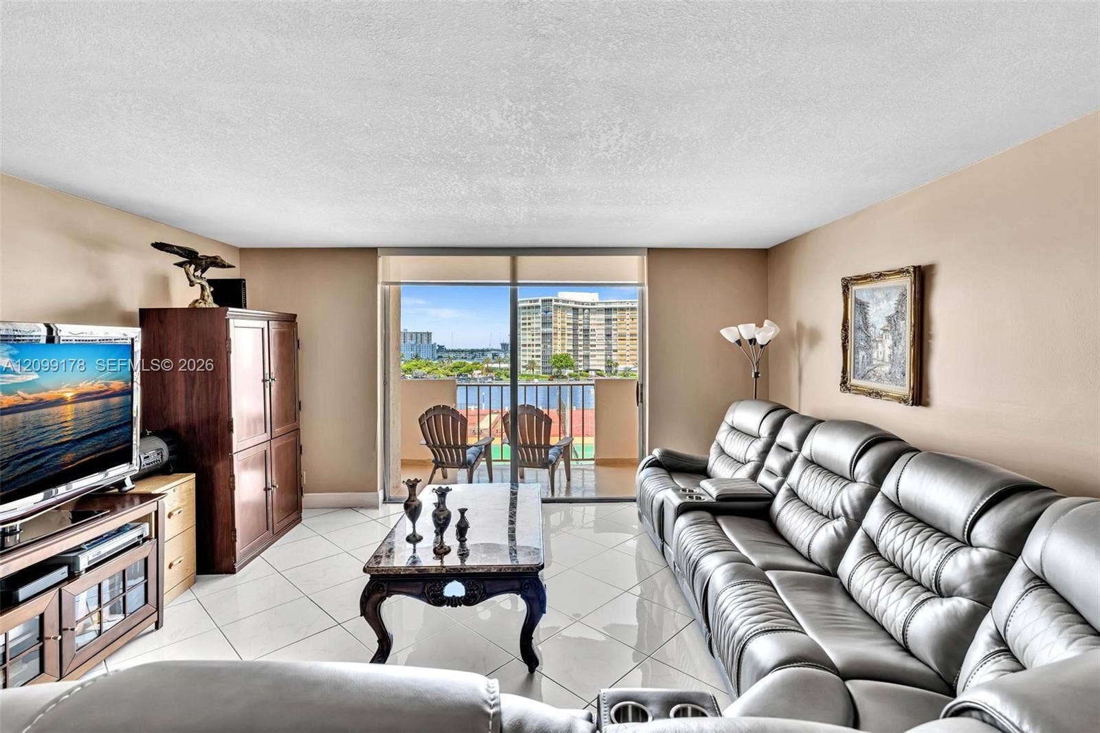 Living Room 4