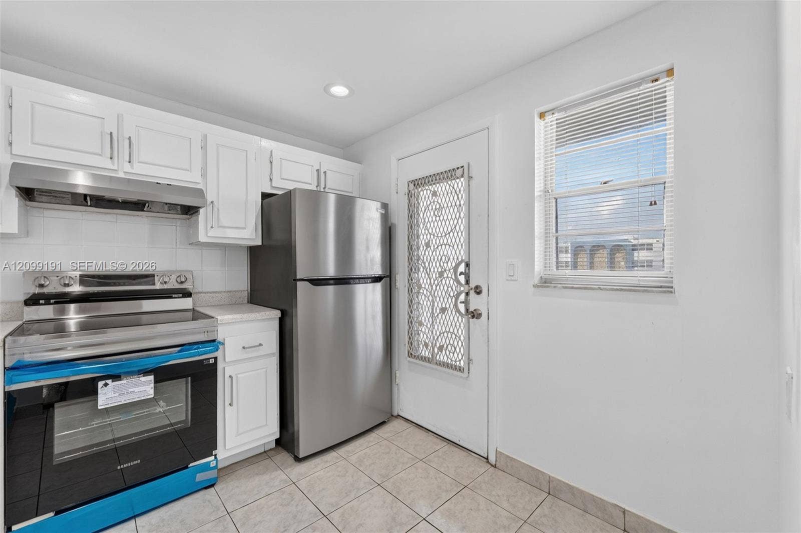 320 NE 12th Avenue, #703, Hallandale Beach, FL 33009 Photo 12