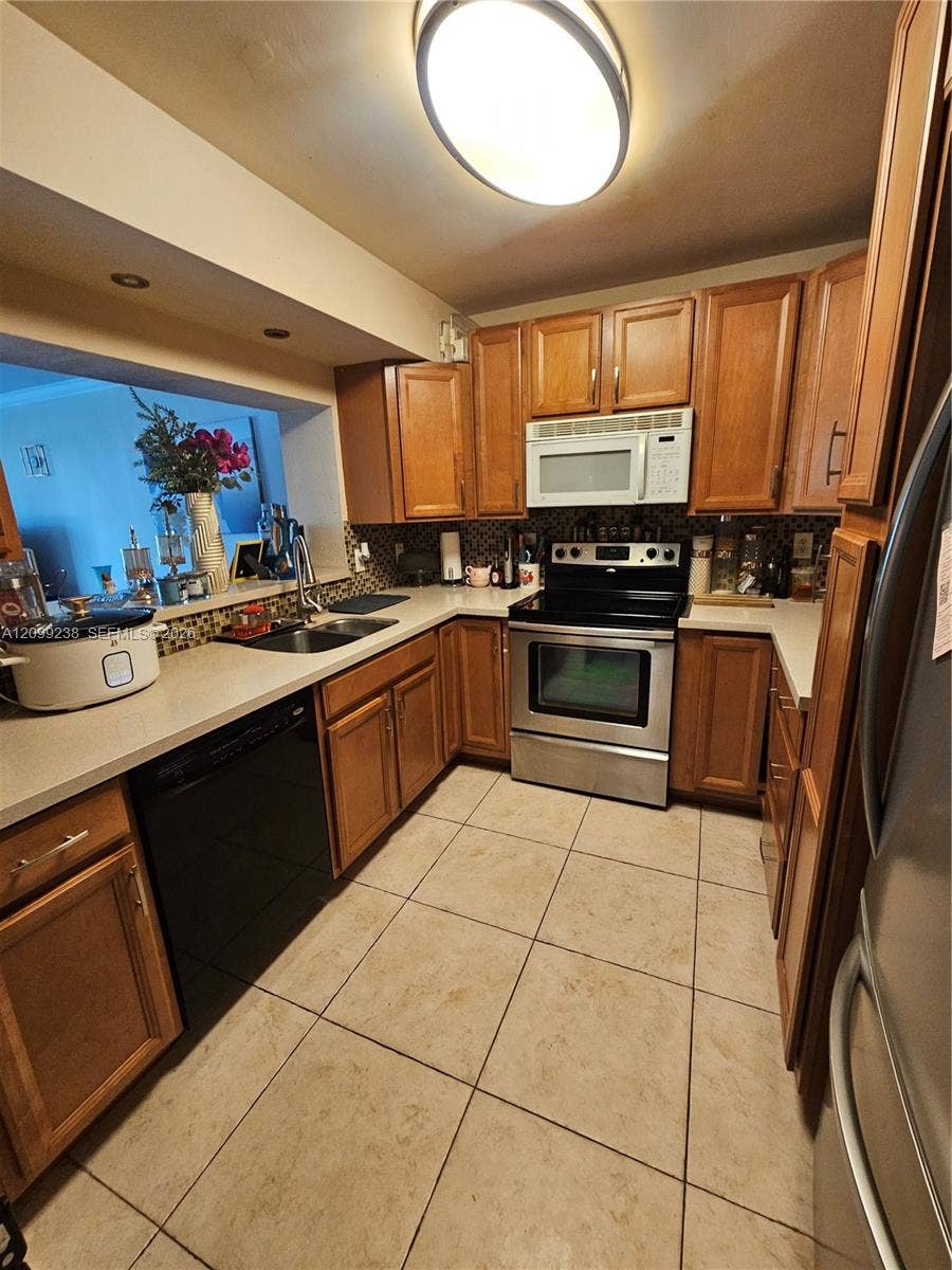 8401 W Sample Road, #10, Coral Springs, FL 33065 Photo 6
