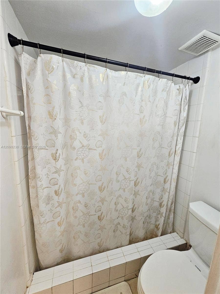 8401 W Sample Road, #10, Coral Springs, FL 33065 Master Bathroom