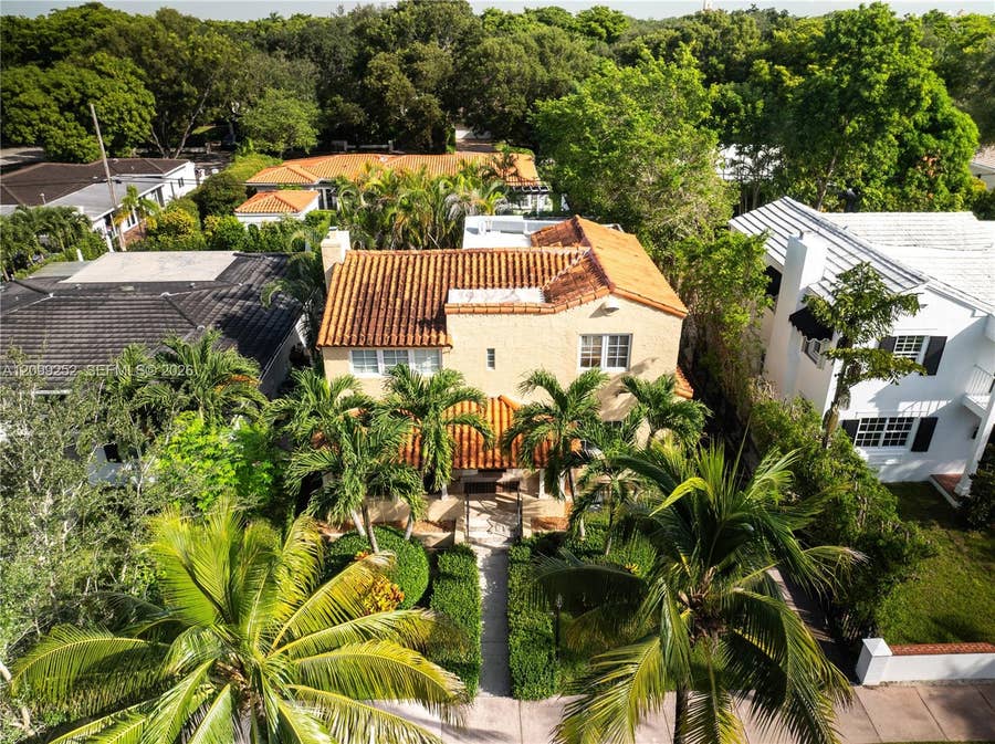 Property photo for 1461 Certosa Avenue, Coral Gables, FL