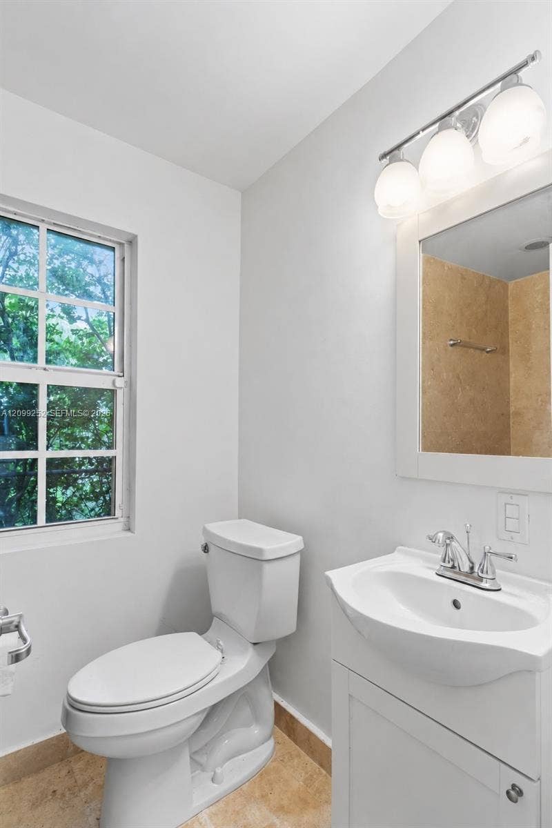 1461 Certosa Avenue, Coral Gables, FL 33146 Full Bathroom in Guest House