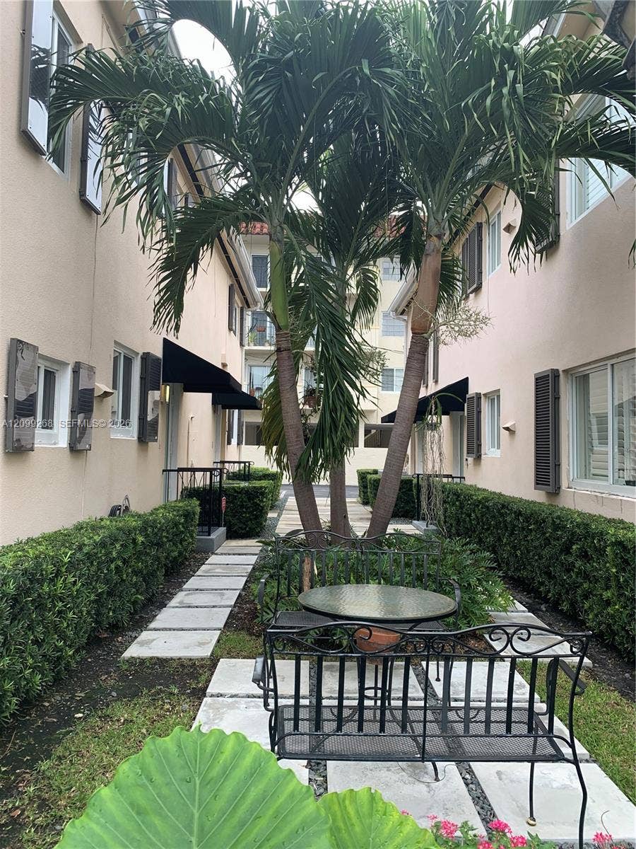 Property photo for 3182 S Le Jeune Road, #3182, Coral Gables, FL