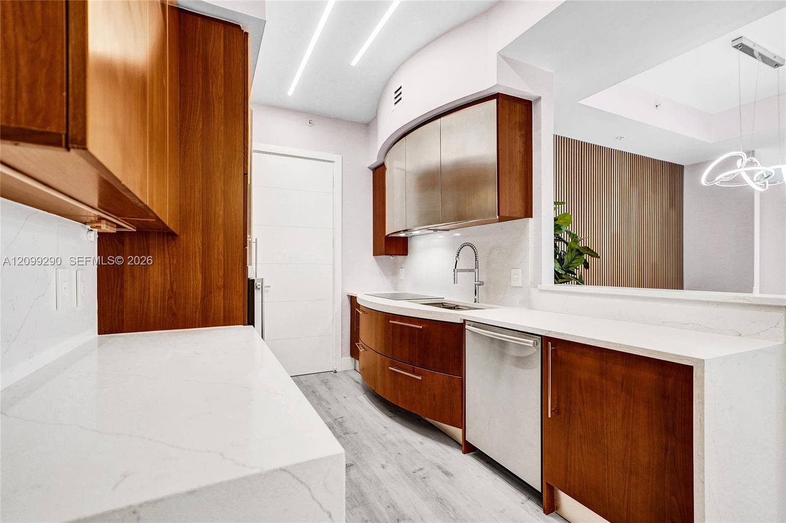 18101 Collins Avenue, #602, Sunny Isles Beach, FL 33160 Photo 19