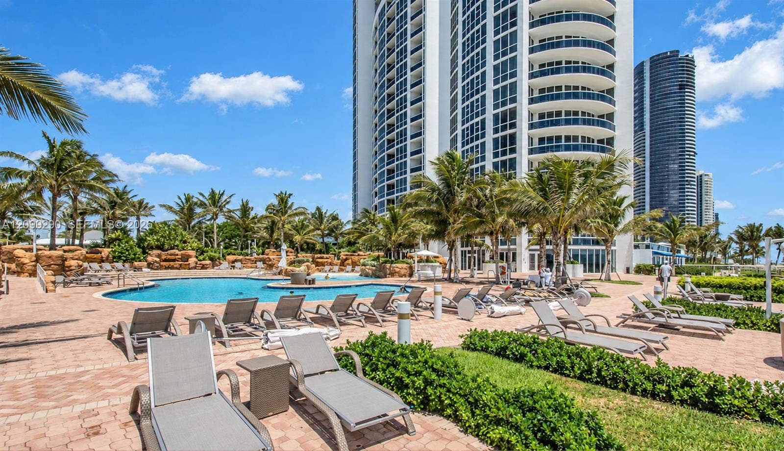 18101 Collins Avenue, #602, Sunny Isles Beach, FL 33160 Photo 3