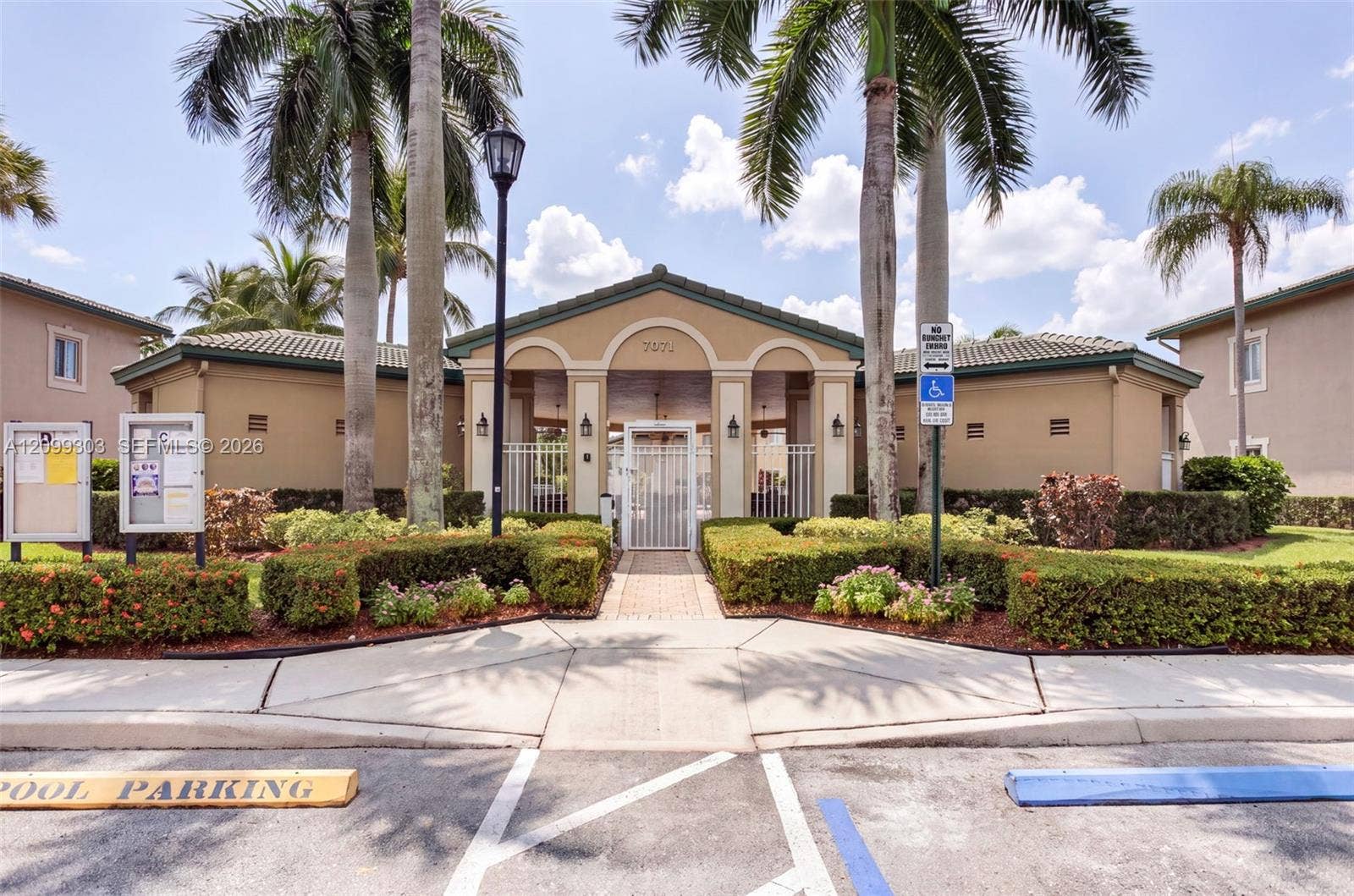 7917 Exeter Boulevard E, #101, Tamarac, FL 33321 Exeter Pool/Recreational Area