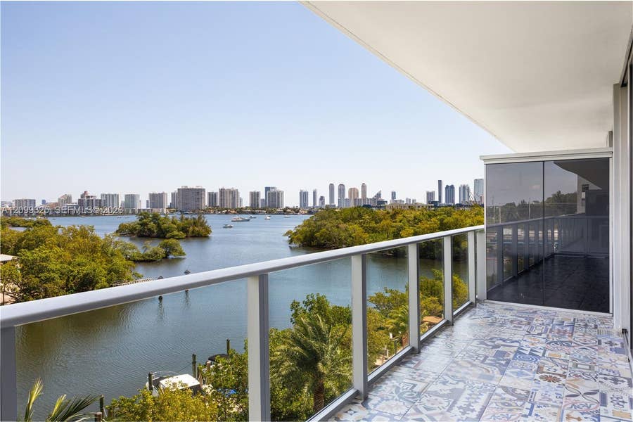 Property photo for 16385 Biscayne Boulevard, #506, North Miami Beach, FL
