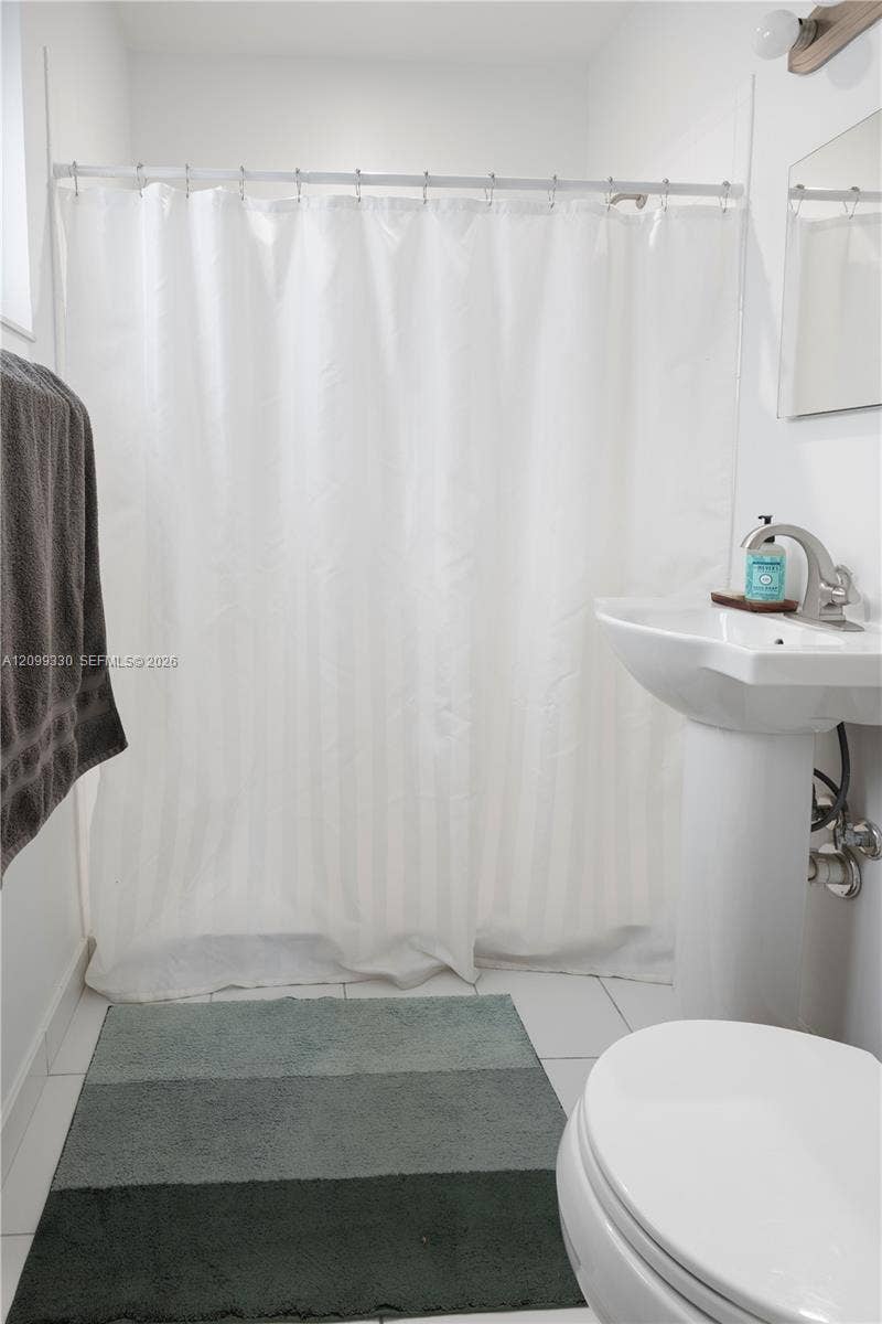 1400 NE 104 Street, Miami Shores, FL 33138 Photo 18