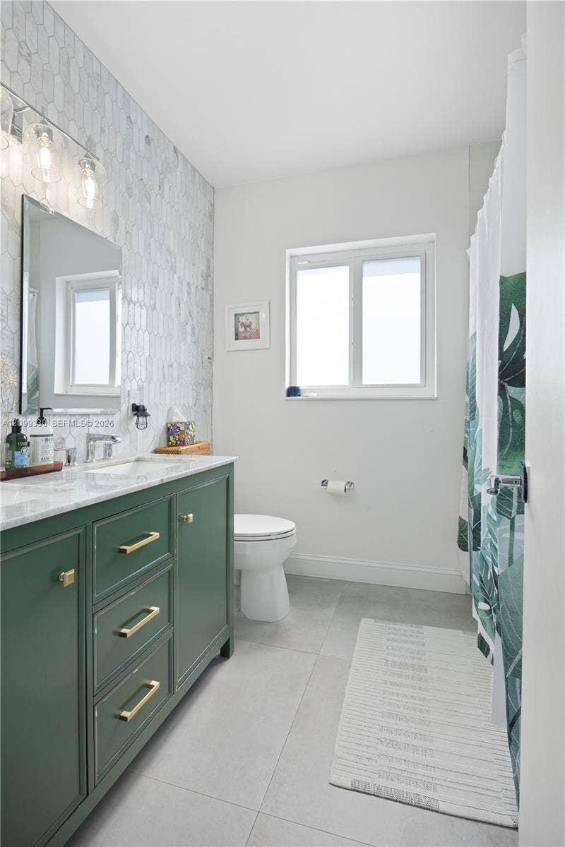 1400 NE 104 Street, Miami Shores, FL 33138 Photo 4