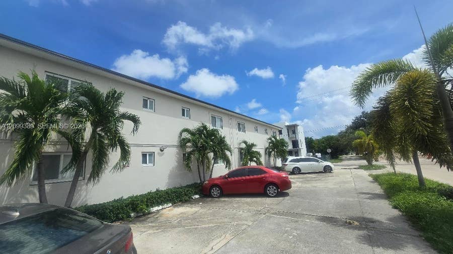Property photo for 1400 N 17th Avenue, #7, Hollywood, FL