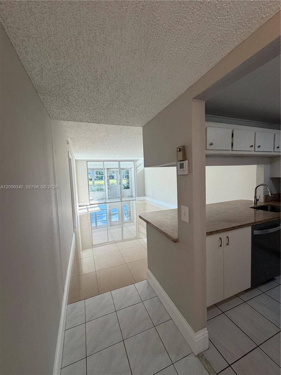 9235 Lagoon Place, #116, Davie, Davie, FL 33324 Photo 5