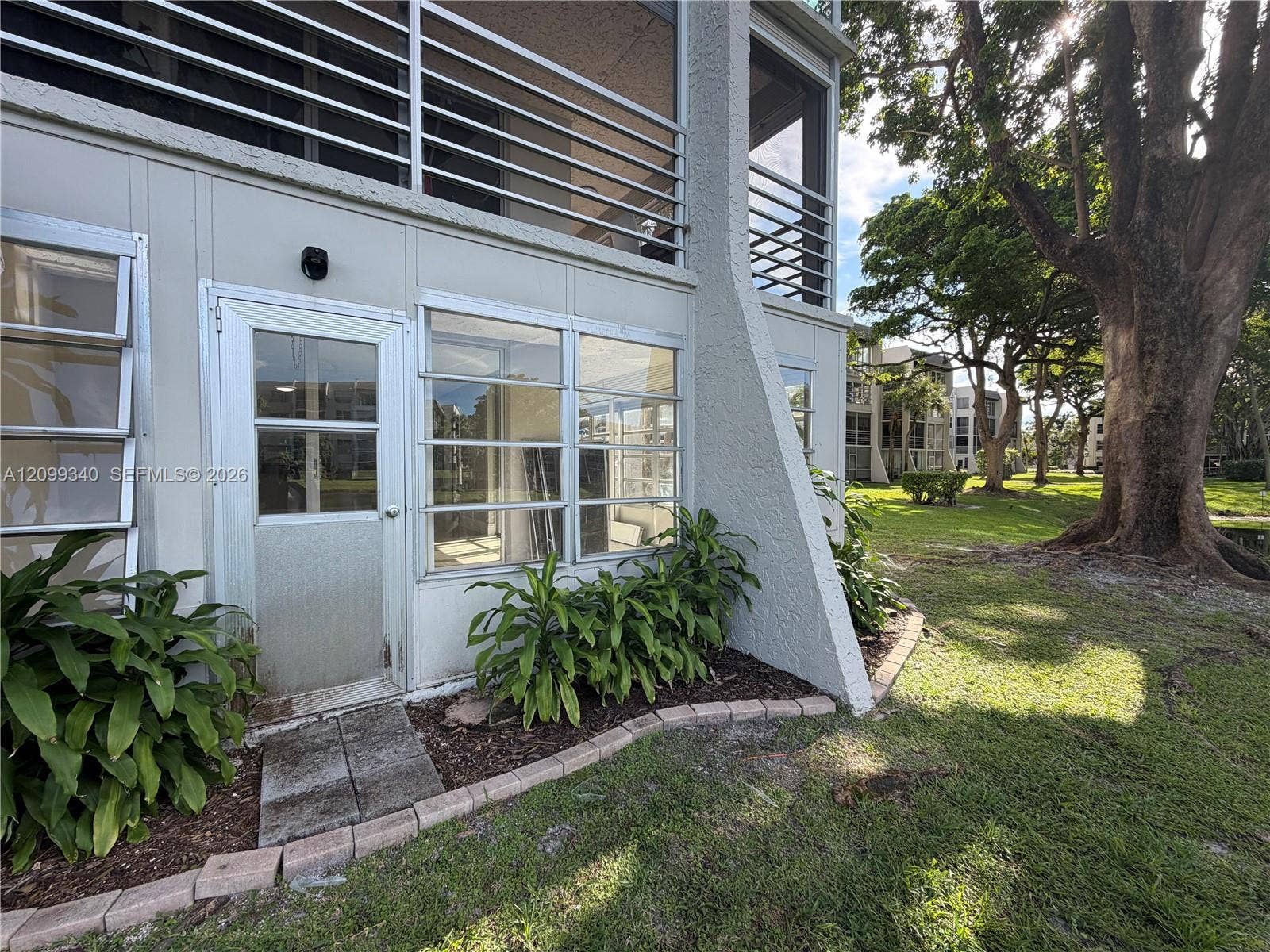 9235 Lagoon Place, #116, Davie, Davie, FL 33324 Photo 26
