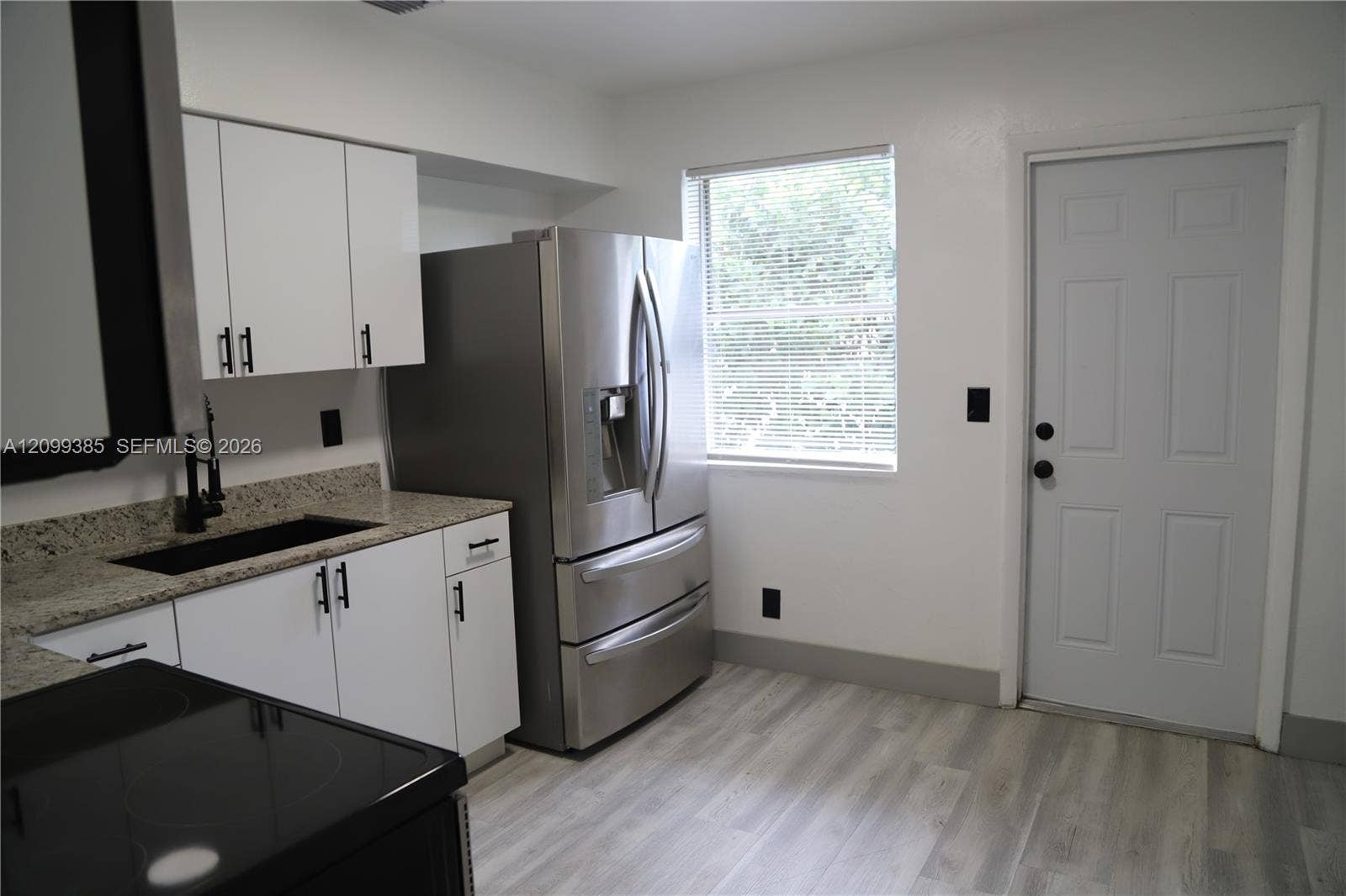 410 SW 9th Avenue, #1E, Hallandale Beach, Hallandale Beach, FL 33009 Photo 2