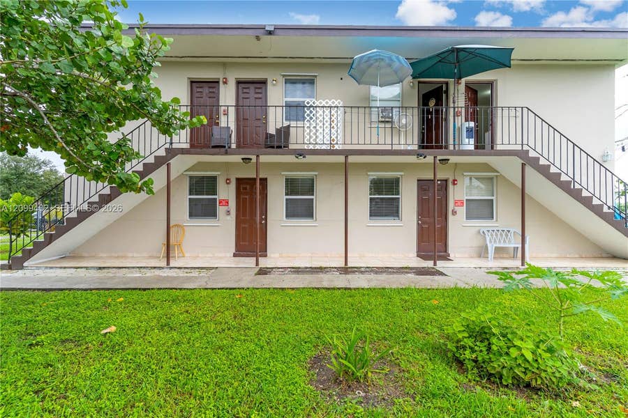 Property photo for 17010 SW 100th Avenue, Miami, FL