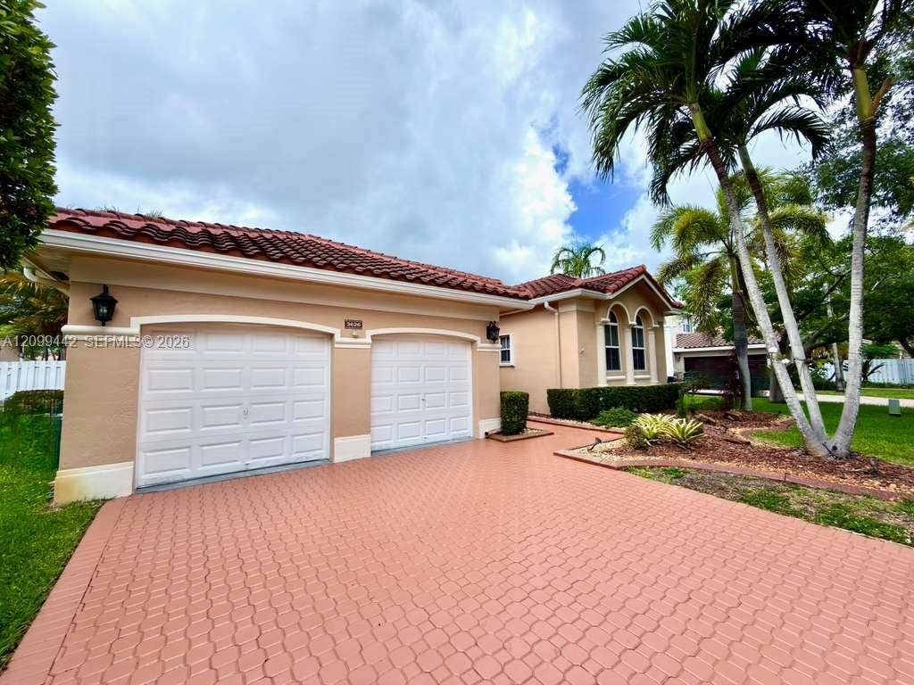 3626 SW 161st Terrace, Miramar, FL 33027 Photo 2