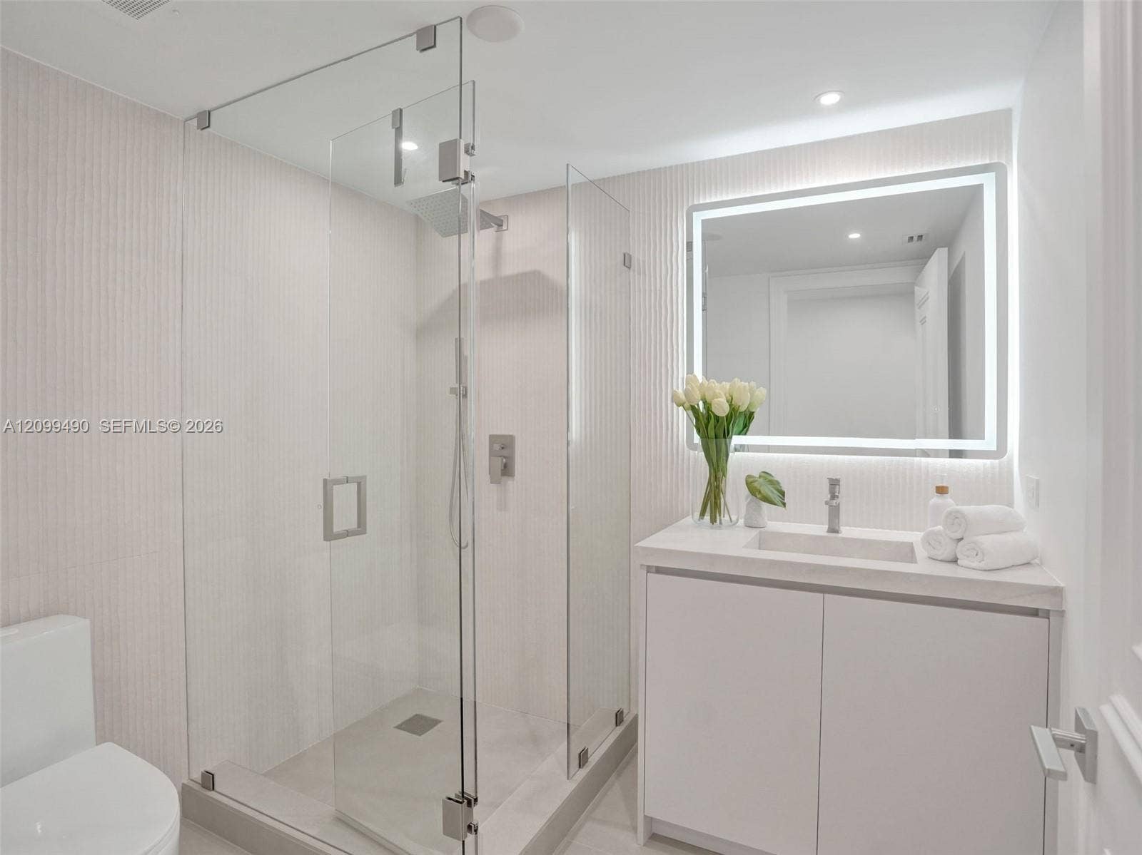 3201 NE 183rd Street, #1502, Aventura, FL 33160 2nd bathroom