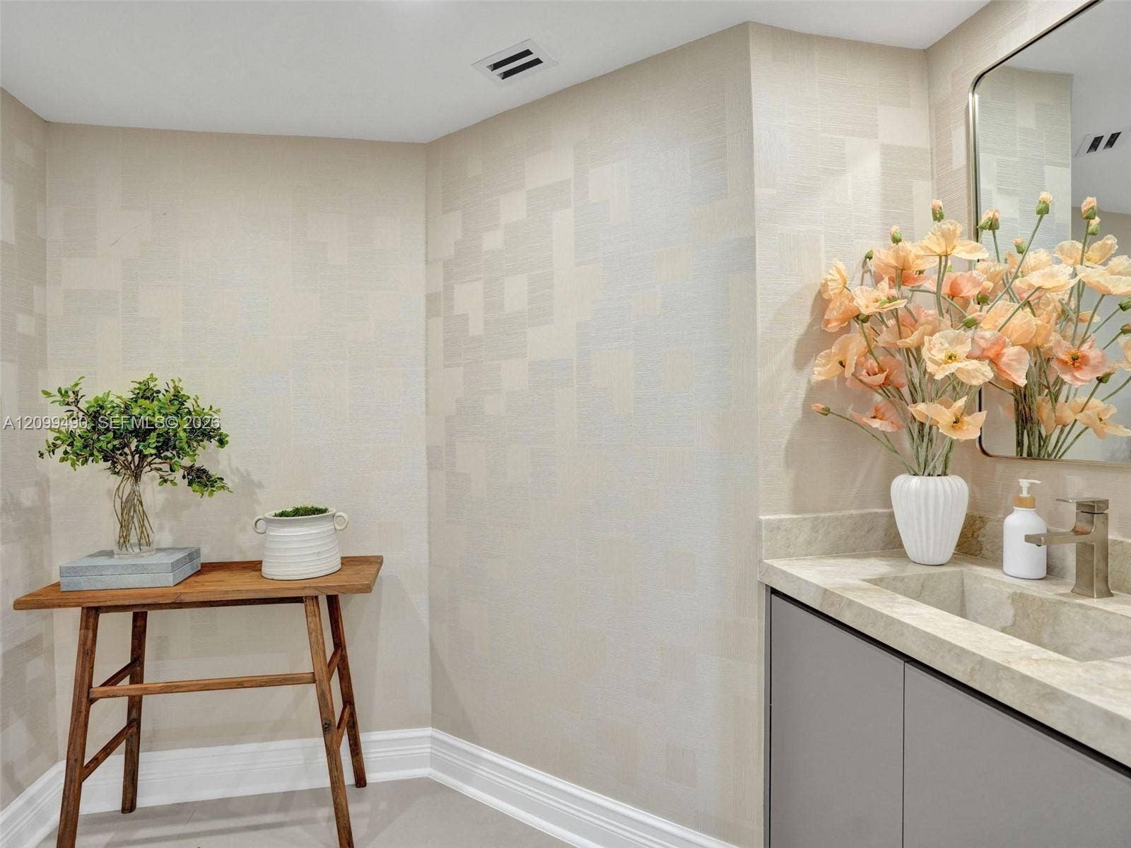 3201 NE 183rd Street, #1502, Aventura, FL 33160 Guest bathroom