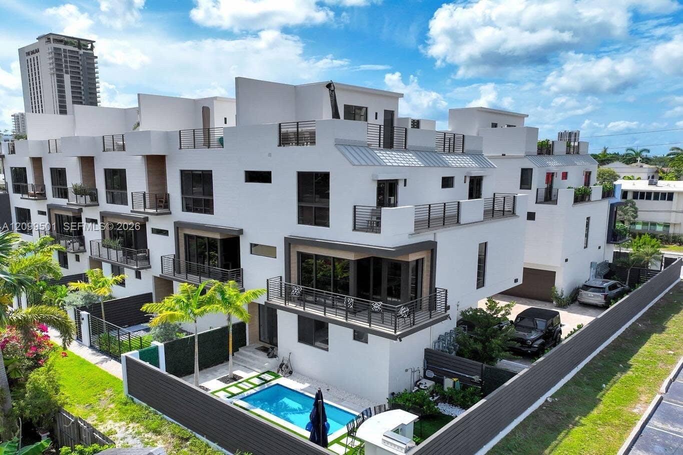 820 NE 2nd Street, Fort Lauderdale, FL 33301 Photo 1