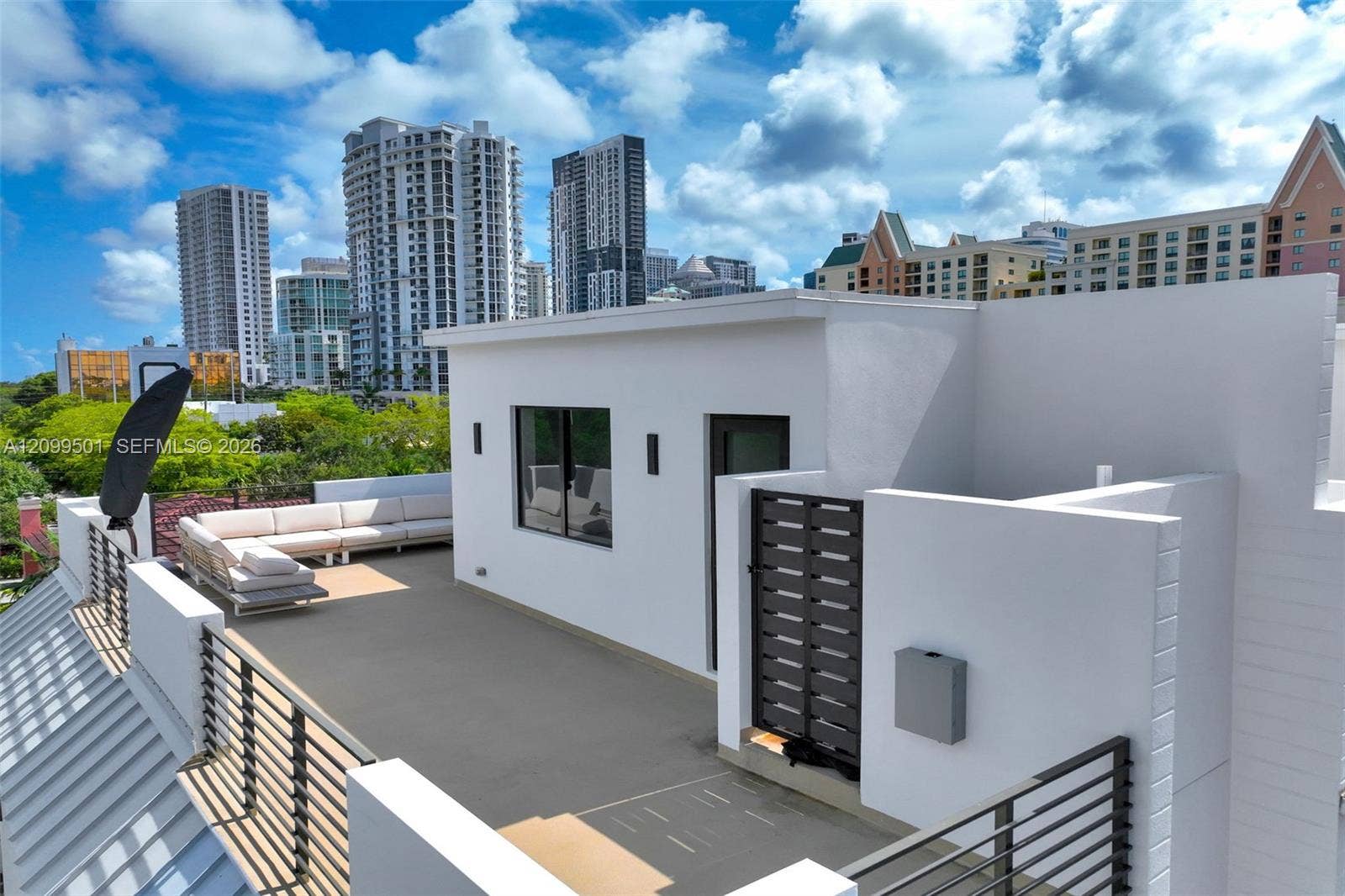 820 NE 2nd Street, Fort Lauderdale, FL 33301 Photo 7