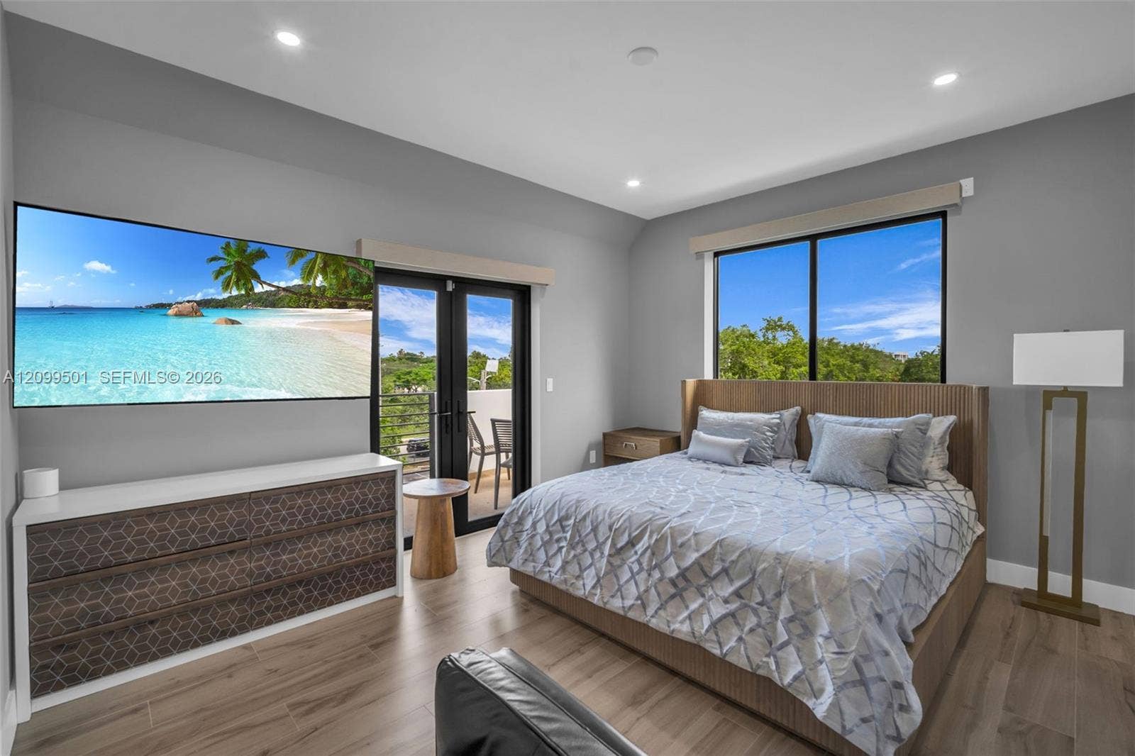 820 NE 2nd Street, Fort Lauderdale, FL 33301 Photo 3