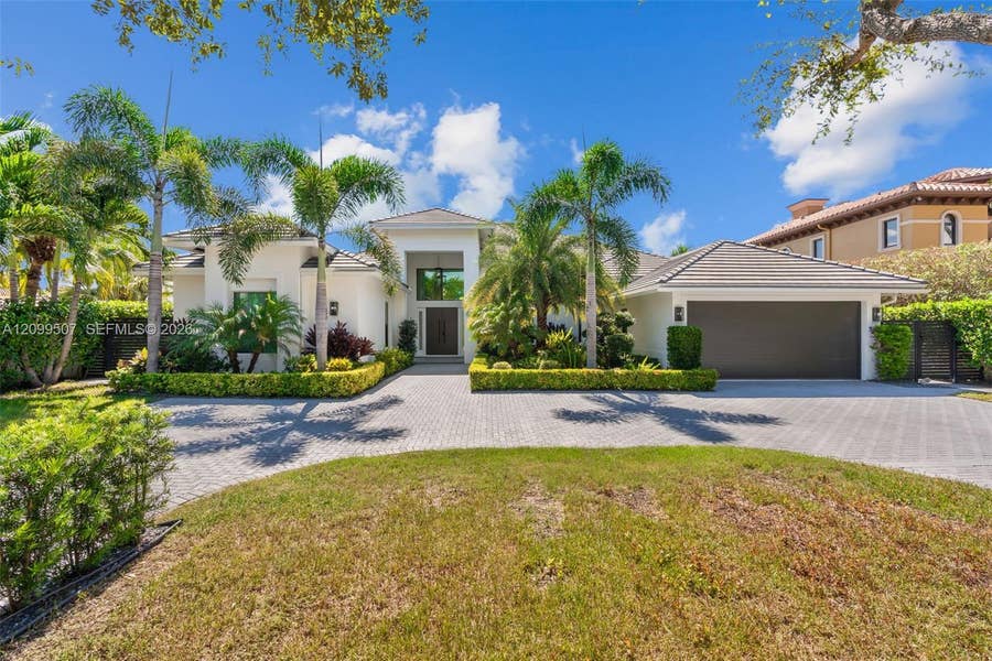Property photo for 2336 NE 27th Street, Lighthouse Point, FL